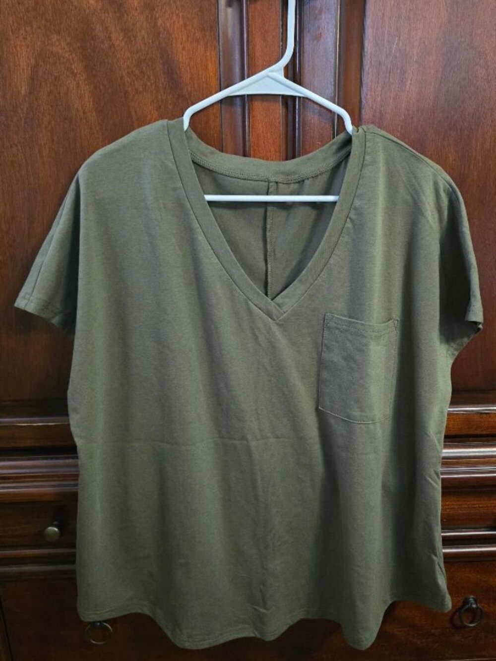 Women Shein V-Kneck Shirt